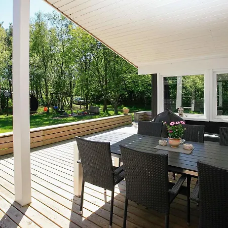 Holiday home Three-bedroom Holiday In Blavand 8 *